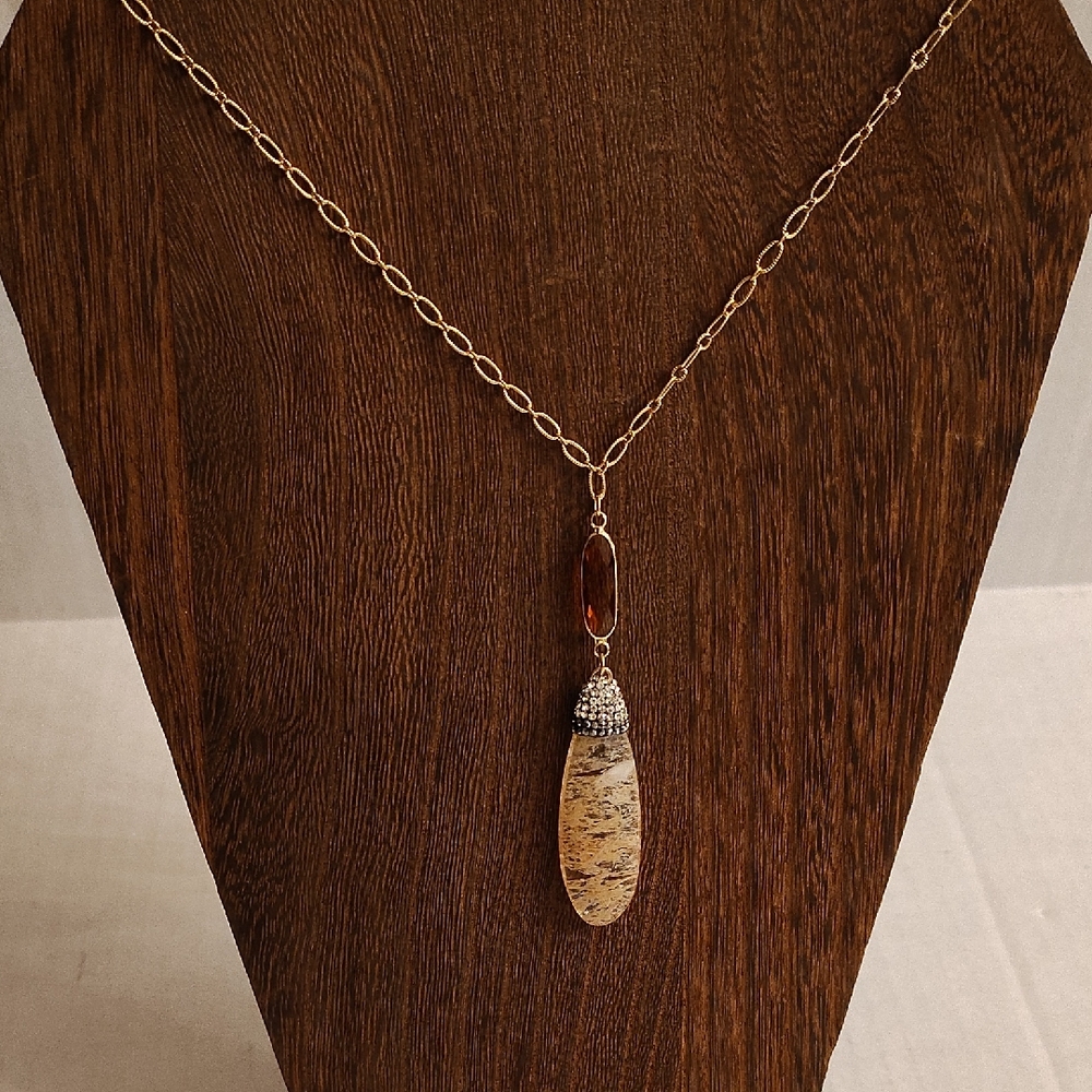 Gold and Brown Pendant Necklace PBD